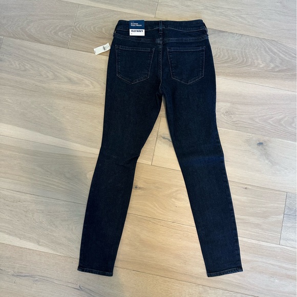 Old Navy - Rockstar Skinny Jeans - Size 2 - Picture 3 of 6